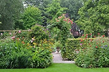 Vechtdal-tuinen - Het Tuinpad Op / In Nachbars Garten
