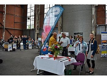 Feestje in Papenburg. - Het Tuinpad Op / In Nachbars Garten