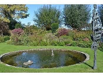  - Het Tuinpad Op / In Nachbars Garten