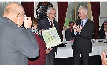 EDR-Grenzpreis - Het Tuinpad Op / In Nachbars Garten