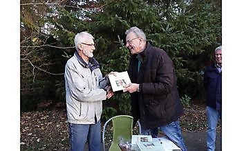 Jubileum Notoarestoen - Het Tuinpad Op / In Nachbars Garten