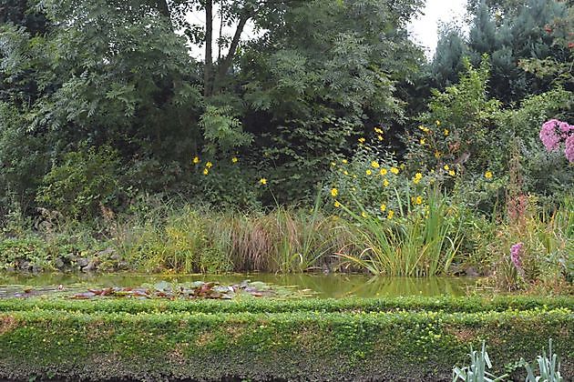 Bauerngarten des Heimatvereins Oberlangen Oberlangen - Het Tuinpad Op / In Nachbars Garten