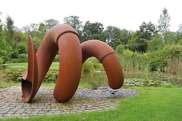  - Het Tuinpad Op / In Nachbars Garten