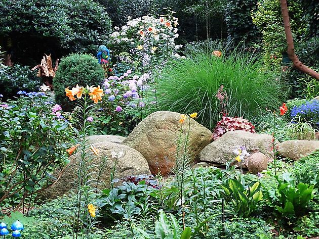 Johannes Wiemker Lingen - Het Tuinpad Op / In Nachbars Garten