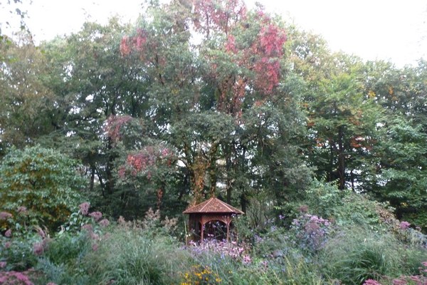Lieselotte Cramer Jade - Het Tuinpad Op / In Nachbars Garten