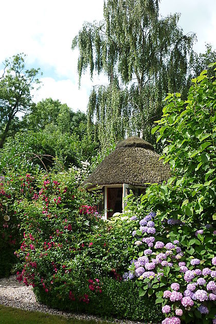  - Het Tuinpad Op / In Nachbars Garten