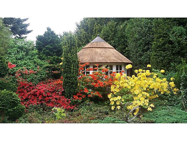  - Het Tuinpad Op / In Nachbars Garten