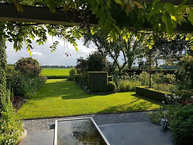 Tuin Nauta de Blaauw Slochteren - Het Tuinpad Op / In Nachbars Garten