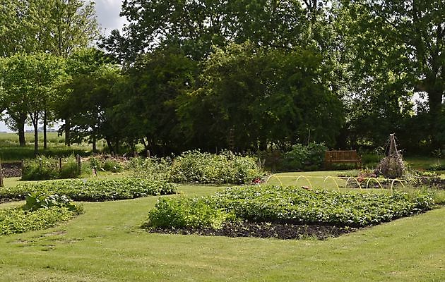 De Boerderijtuin Beerta - Het Tuinpad Op / In Nachbars Garten