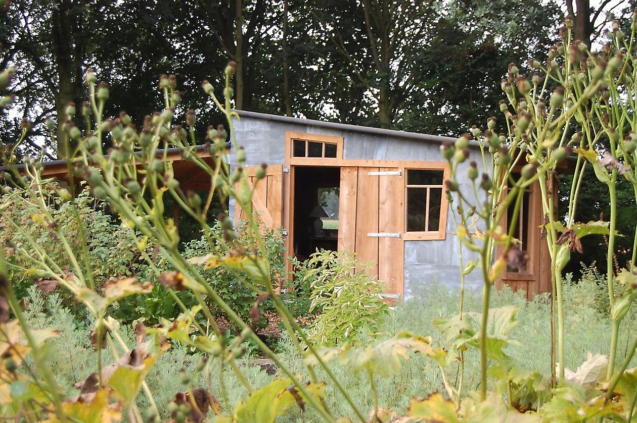 Jan Wilde een Tuin - Het Tuinpad Op / In Nachbars Garten