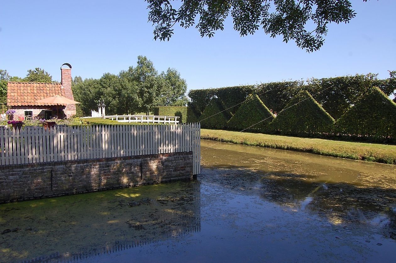 Tuin Annie-Evie Beukema & Wim Pastoor - Het Tuinpad Op / In Nachbars Garten