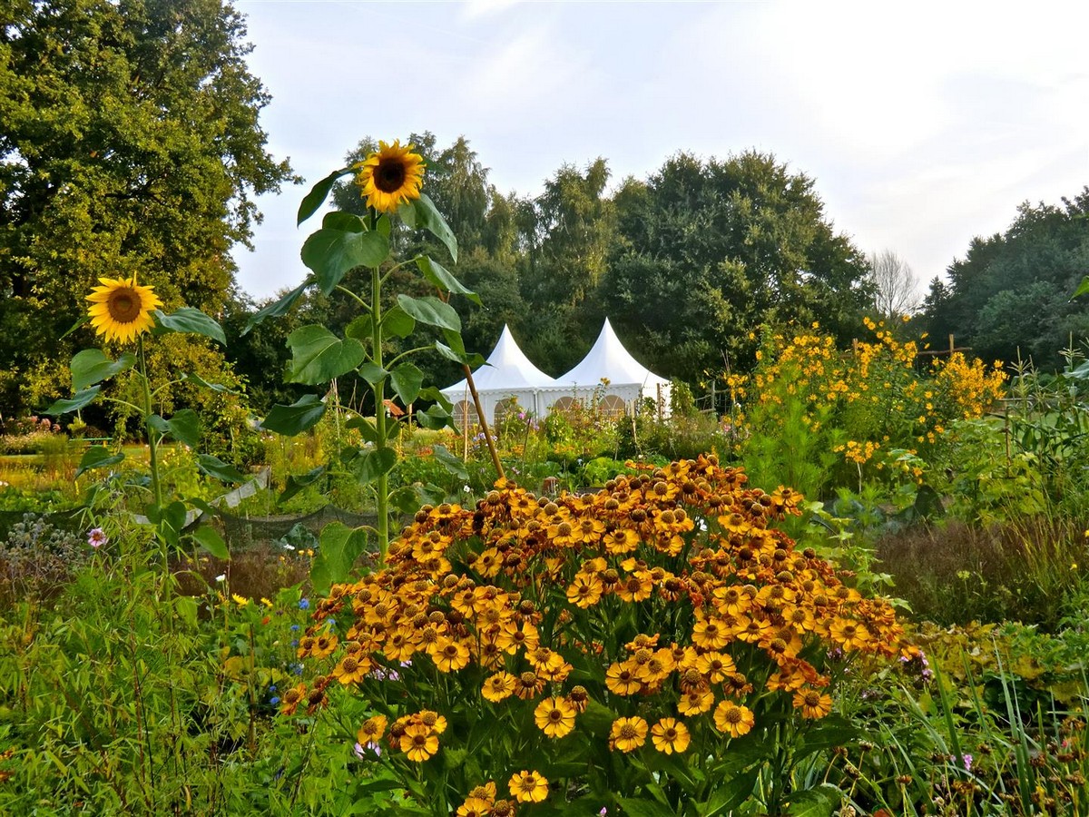 Bürgergarten Pagels/Ernst Pagels Garten - Het Tuinpad Op / In Nachbars Garten