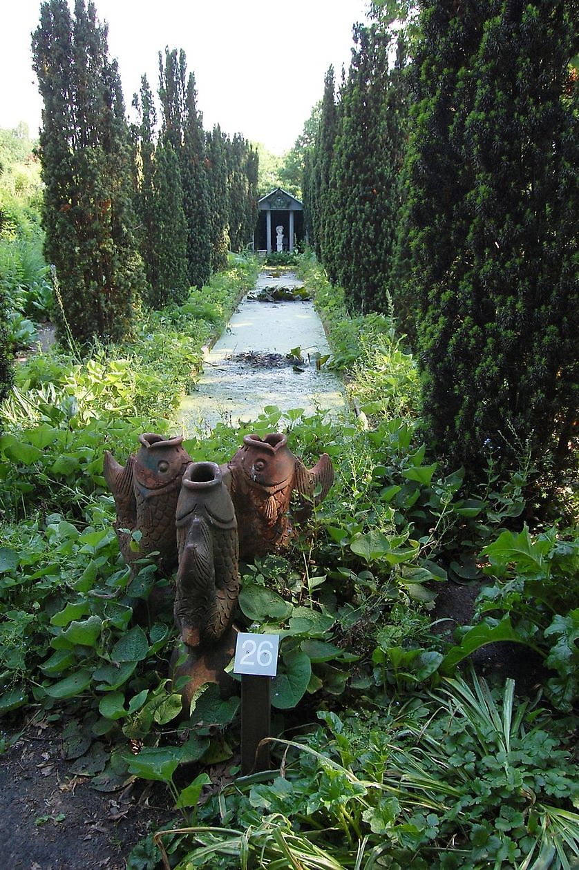 De Luie Tuinman - Het Tuinpad Op / In Nachbars Garten