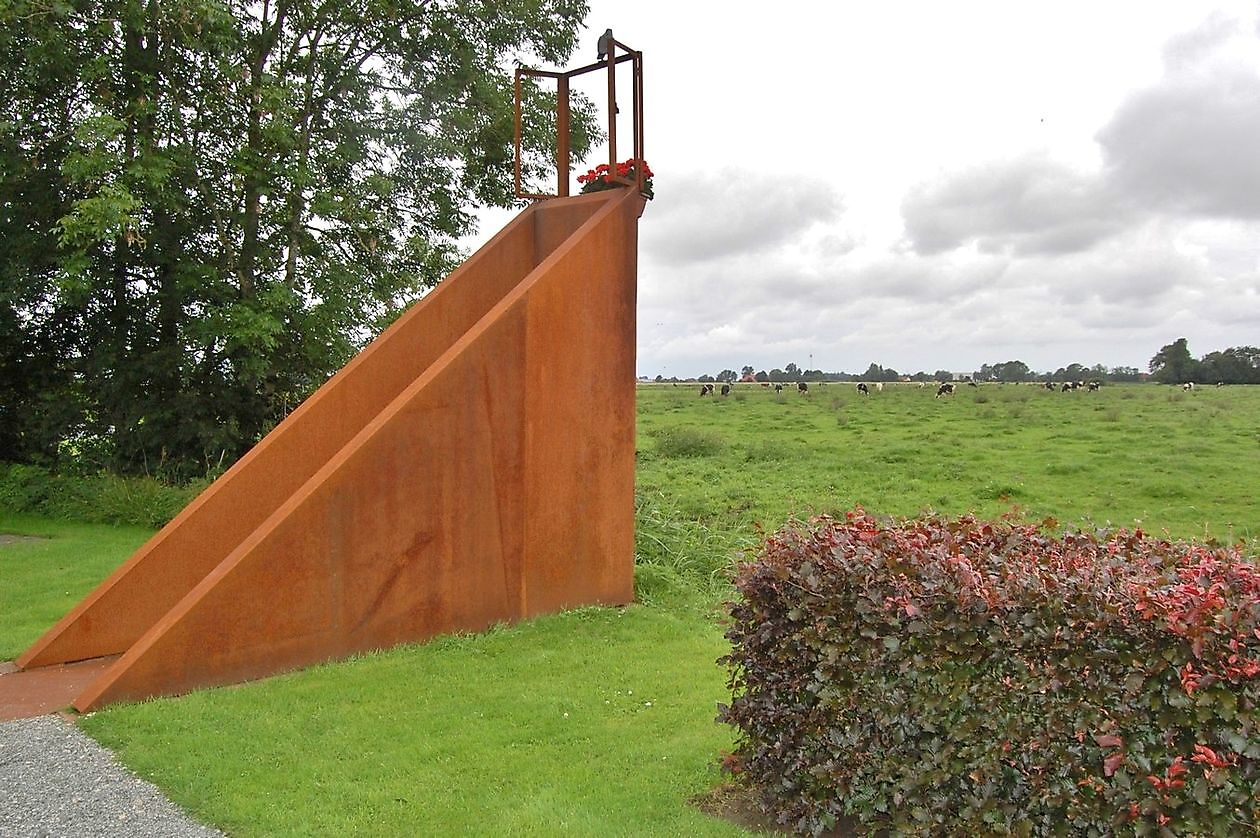 Skulpturengarten Funnix - Het Tuinpad Op / In Nachbars Garten