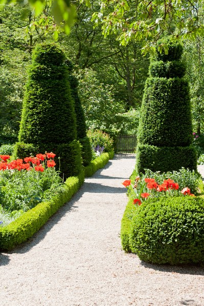 Museumdorp Cloppenburg - Het Tuinpad Op / In Nachbars Garten