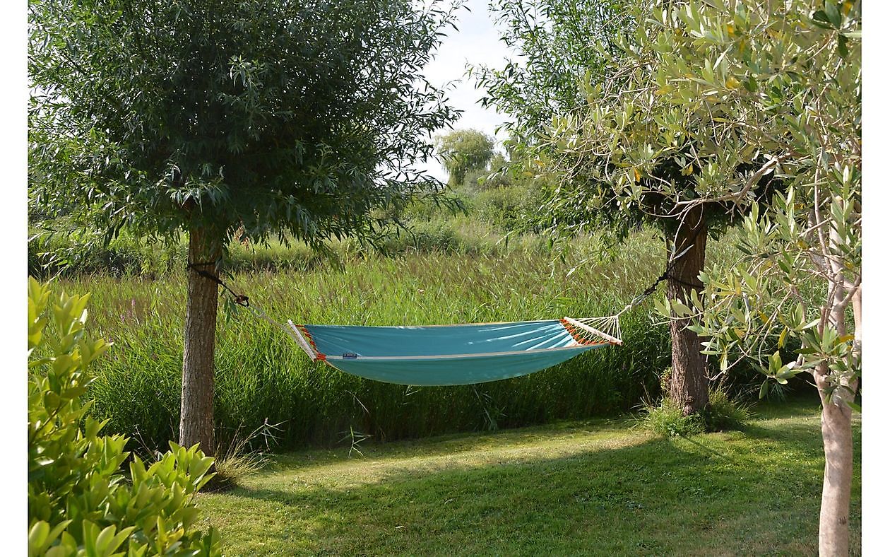 Tuin van Helen Buwalda - Het Tuinpad Op / In Nachbars Garten