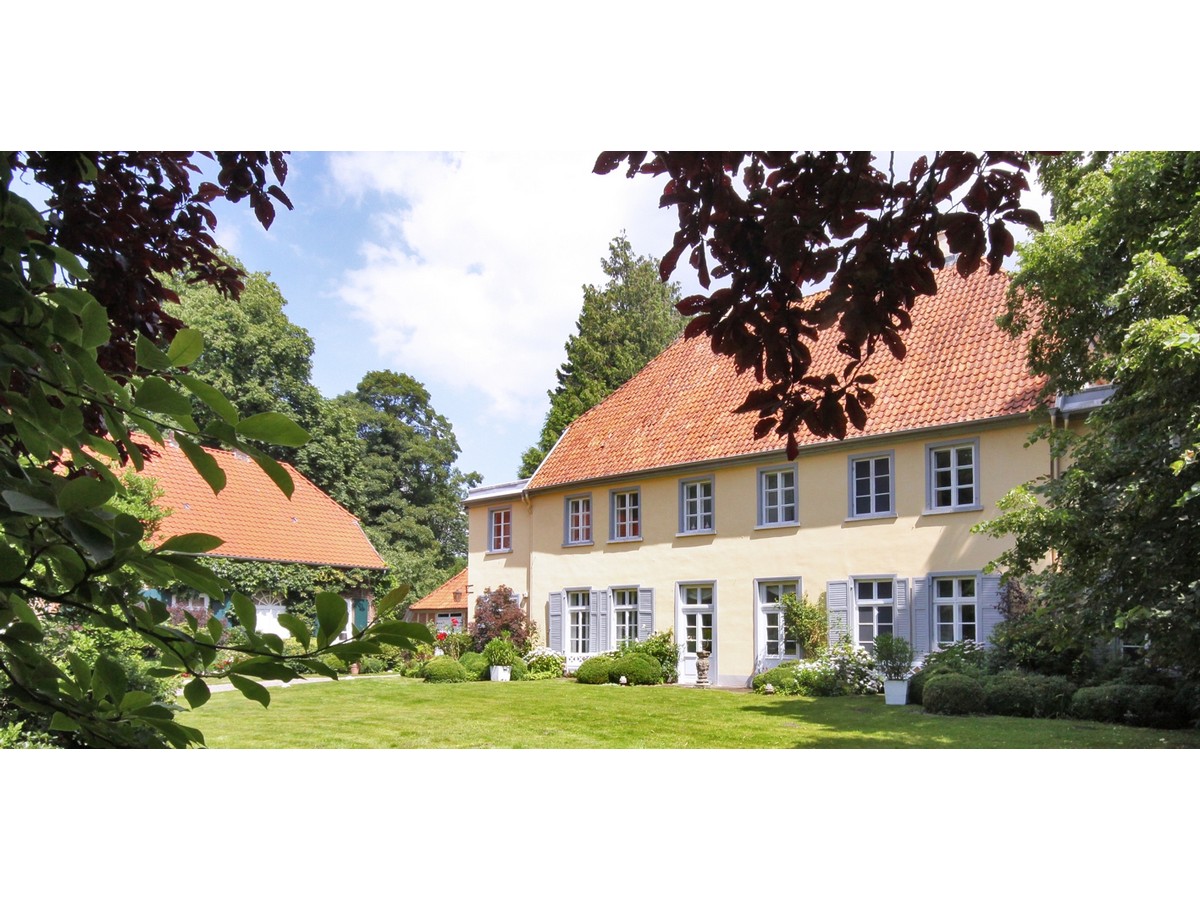 Landschapspark Von Witzleben - Het Tuinpad Op / In Nachbars Garten