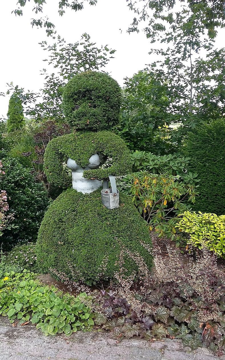 - Het Tuinpad Op / In Nachbars Garten