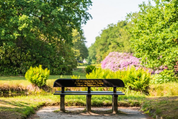 Lütetsburger Schlosspark - Het Tuinpad Op / In Nachbars Garten