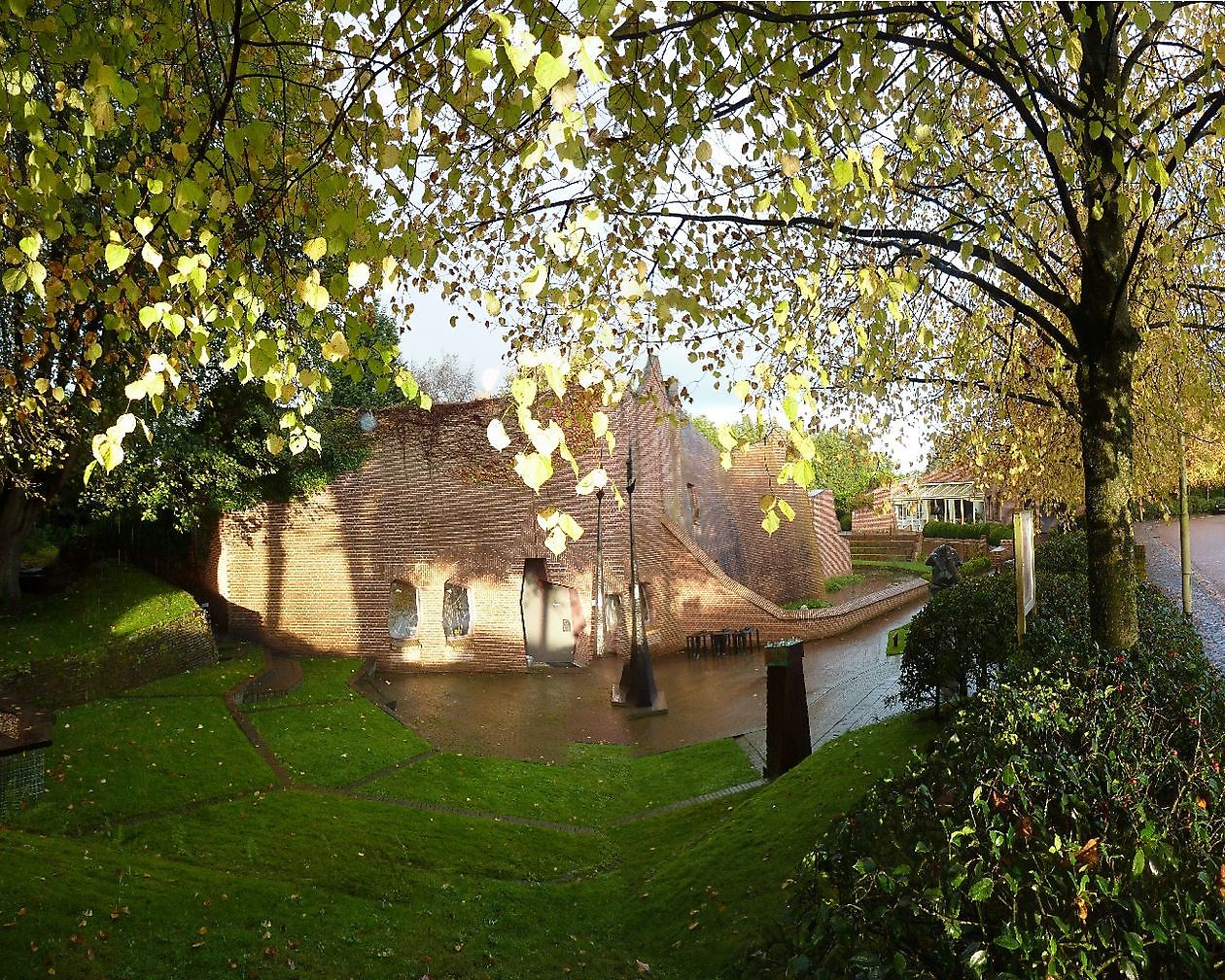 Drents Museum De Buitenplaats - Het Tuinpad Op / In Nachbars Garten