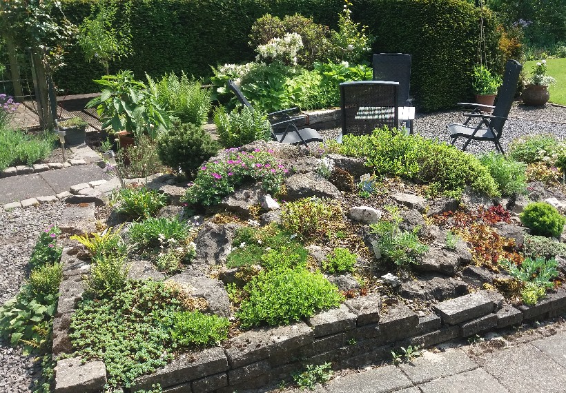 De Eexterhof - Het Tuinpad Op / In Nachbars Garten