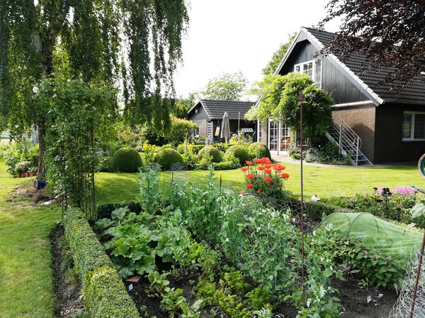 Tuin Meyer - Het Tuinpad Op / In Nachbars Garten