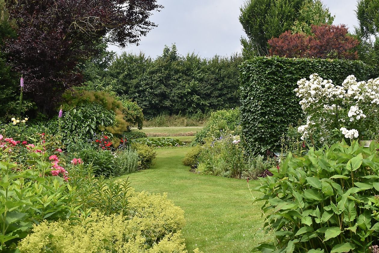 Meerstadtuin - Het Tuinpad Op / In Nachbars Garten