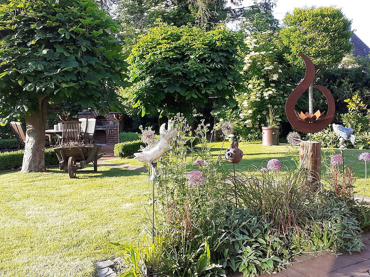 Droomtuin - Het Tuinpad Op / In Nachbars Garten