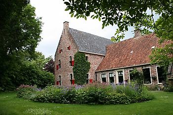 Museum Helmantel (De Weem) - Het Tuinpad Op / In Nachbars Garten