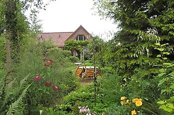 Tuin Simon - Het Tuinpad Op / In Nachbars Garten
