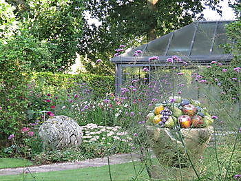 Diddens - Het Tuinpad Op / In Nachbars Garten